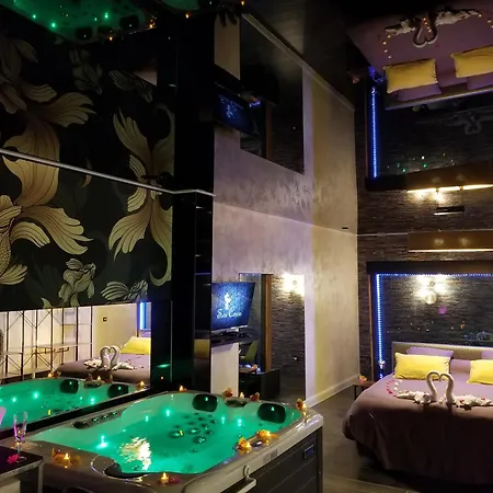 Calypso Jacuzzi Privatif Отель типа 