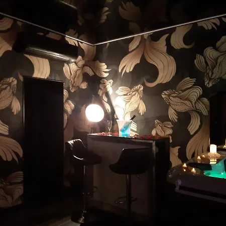 Calypso Jacuzzi Privatif Nocleg ze śniadaniem Agde