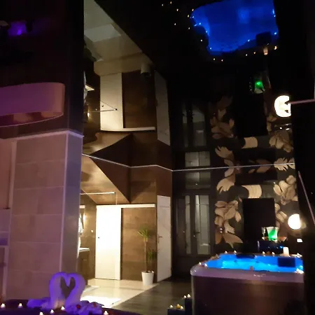 Calypso Jacuzzi Privatif Nocleg ze śniadaniem