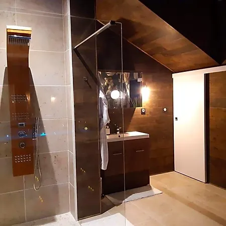 Alojamento de Acomodação e Pequeno-almoço Calypso Jacuzzi Privatif Agde