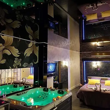 Alojamento de Acomodação e Pequeno-almoço Calypso Jacuzzi Privatif Agde