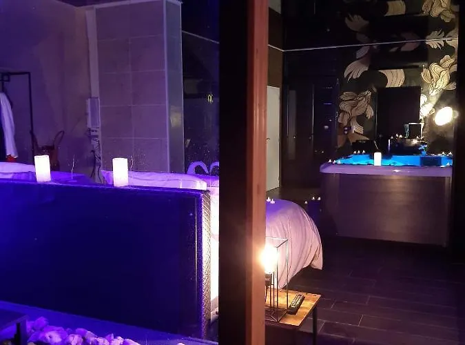 לינה וארוחת בוקר Calypso Jacuzzi Privatif