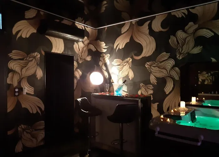 Calypso Jacuzzi Privatif Bed and Breakfast Agde